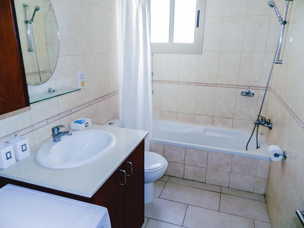 King'S Gardens Apartment 파포스 외부 사진