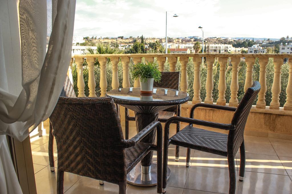 King'S Gardens Apartment 파포스 외부 사진