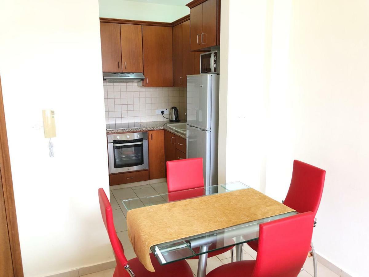 King'S Gardens Apartment 파포스 외부 사진